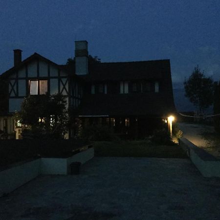 Drumul Carului Villa 모이에치우 데 조스 외부 사진