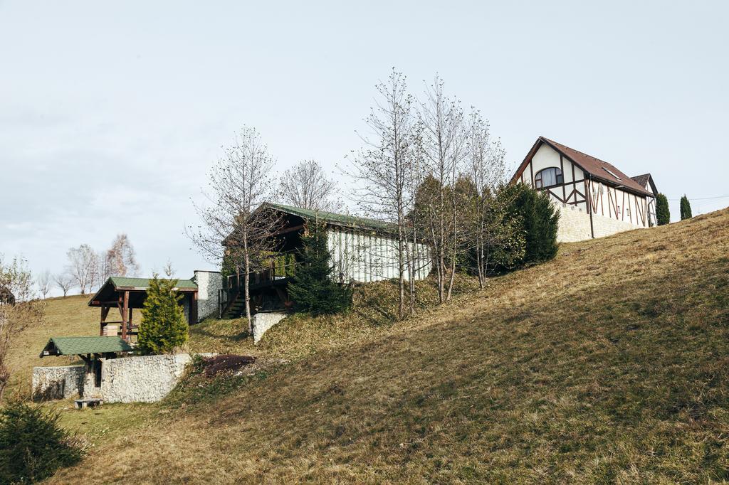 Drumul Carului Villa 모이에치우 데 조스 외부 사진