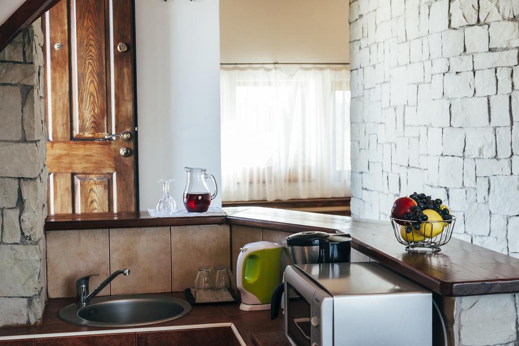 Drumul Carului Villa 모이에치우 데 조스 외부 사진